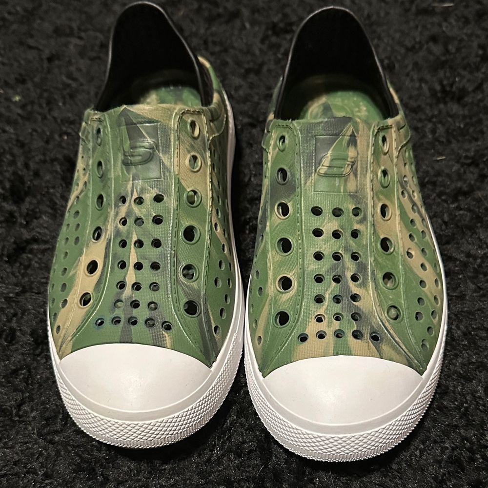 Skechers Kids Green Camouflage Water Shoes